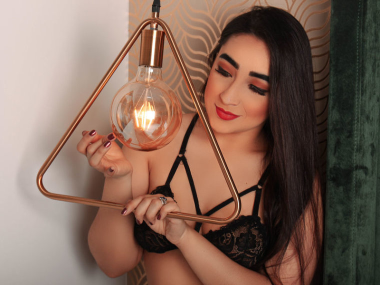 LindaKarter's profile - Image n°0