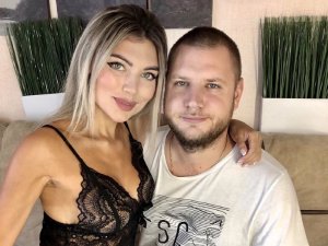 Webcam sex met LindyAndAndy