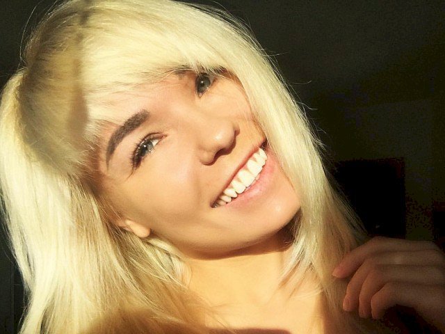 LittleLara's profile - Image n°3