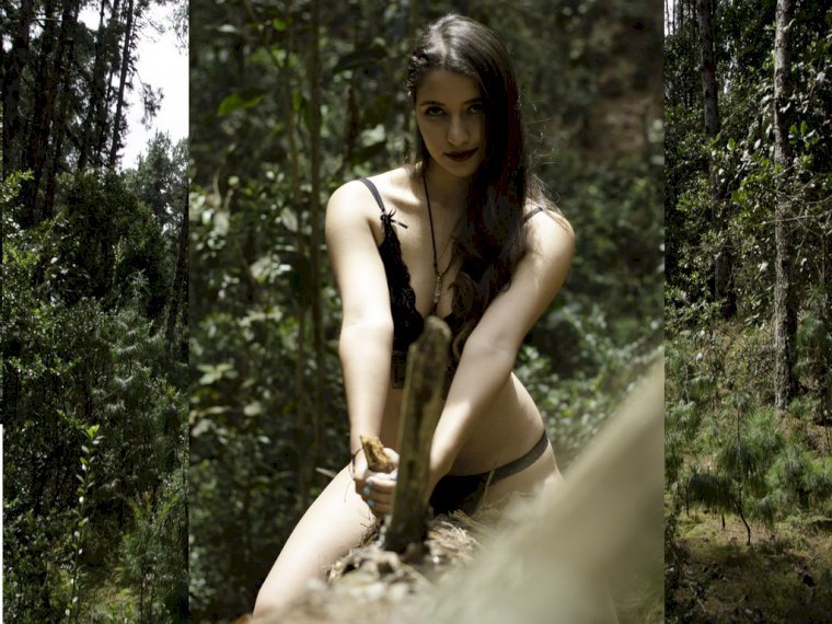 LizEvans's profile - Image n°1