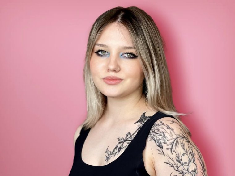 LolaOrton's profile - Image n°0