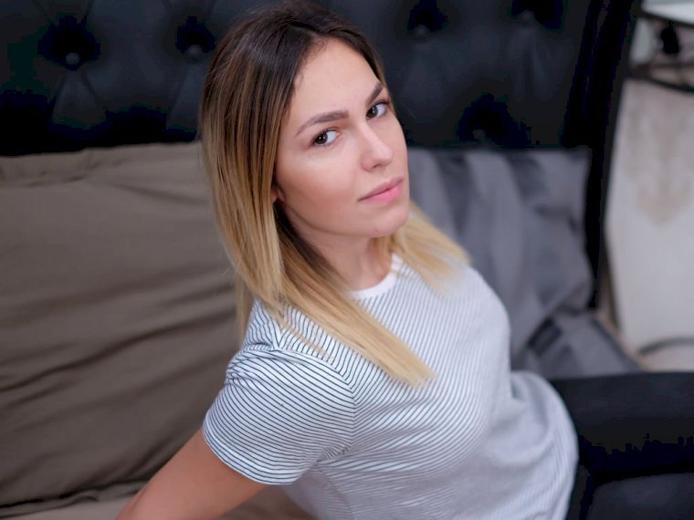 LoraLiam's profile - Image n°0