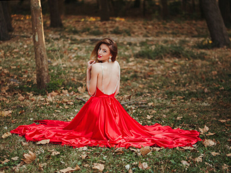 LoreneMores's profile - Image n°1