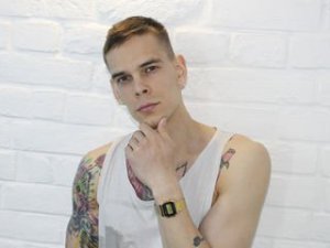 LovelyElson's Sexcam