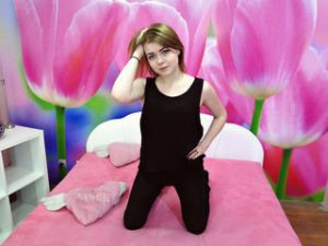 LovelyKristaForU's Sexcam