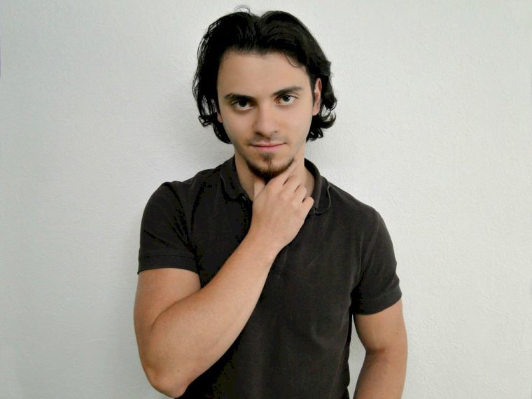 LovelyRodrigo's profile - Image n°1