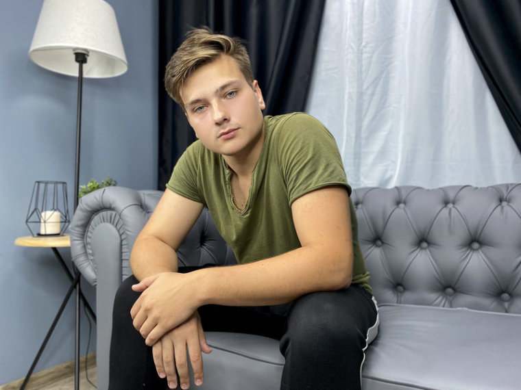 LucasLorsen's profile - Image n°0