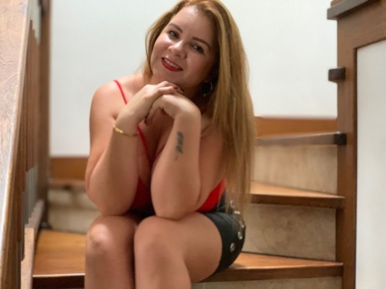 LucianaBrazen's profile - Image n°0