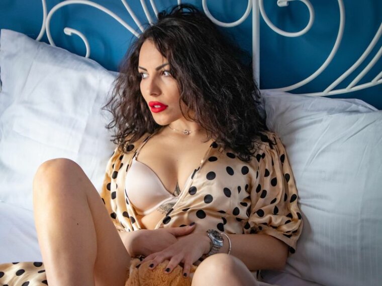 Lucilledelon's profile - Image n°0