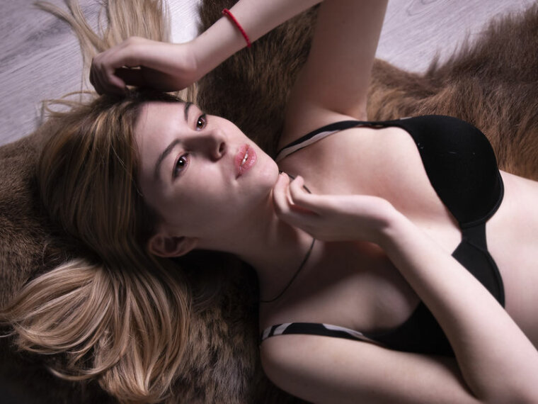 LucyHaIe's profile - Image n°0