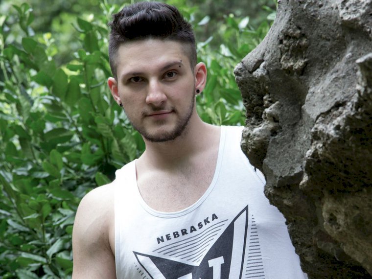 LukasPowel's profile - Image n°1