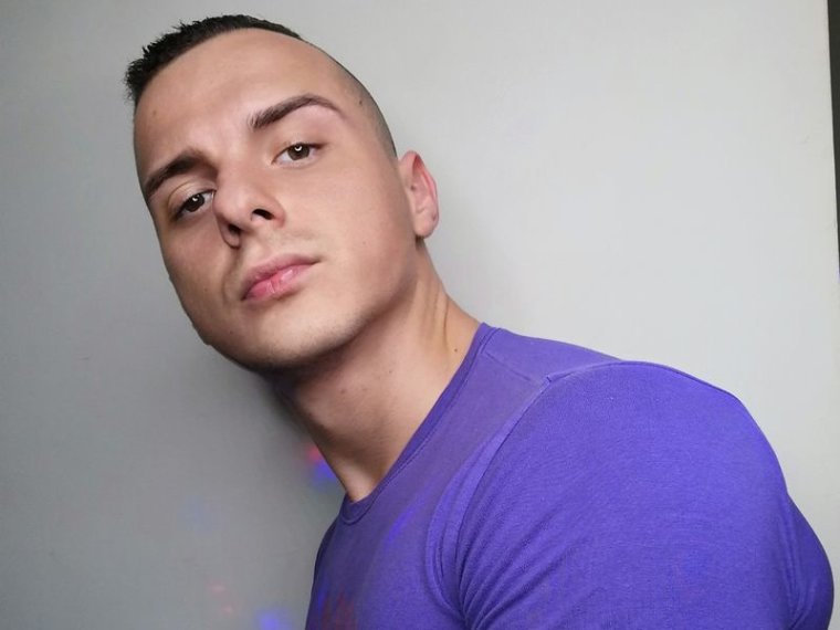 LukeDavis's profile - Image n°0