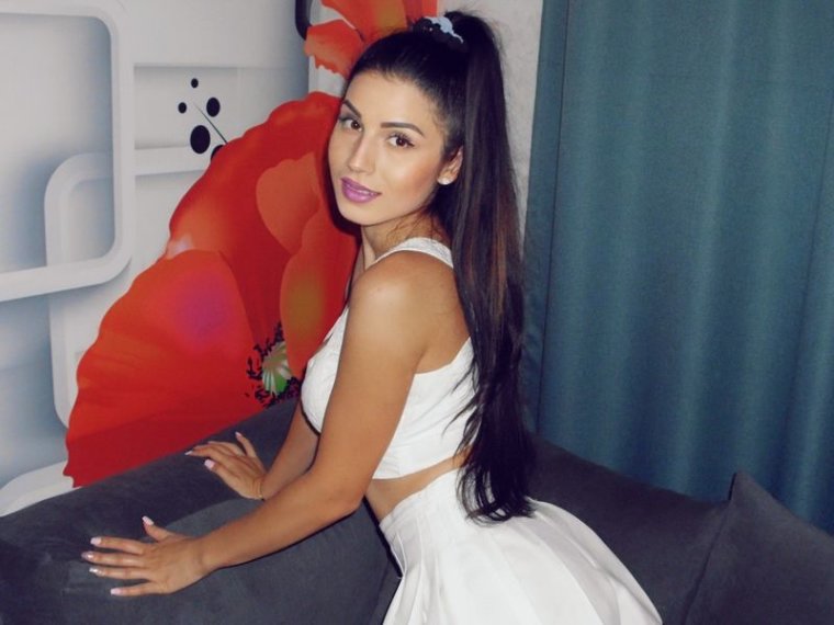 LusciousMari's profile - Image n°0