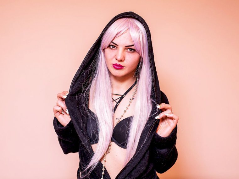 LynJacqueline's profile - Image n°0