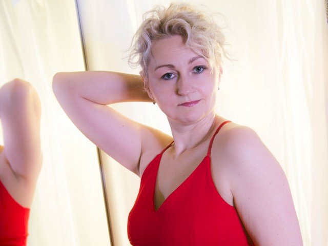 MiriamFlower's profile - Image n°0