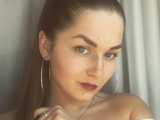 Mia's profile - Image n°1