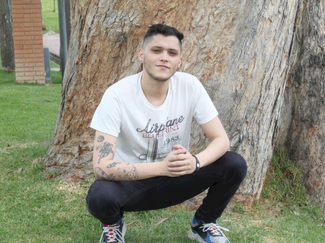 MaxAdams's profile - Image n°0