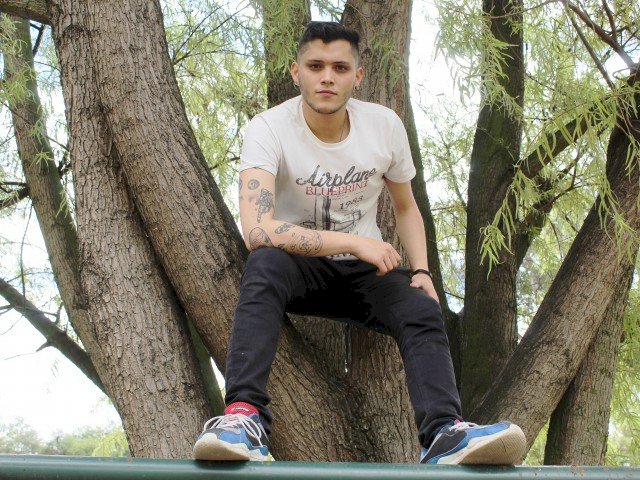 MaxAdams's profile - Image n°3