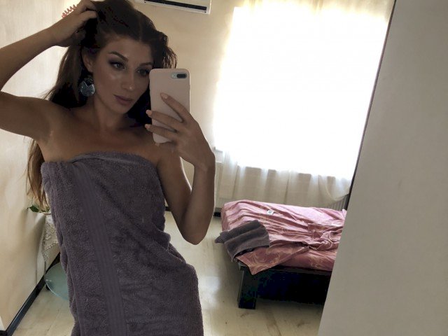 Profil de MissKatehot - Photo n°7