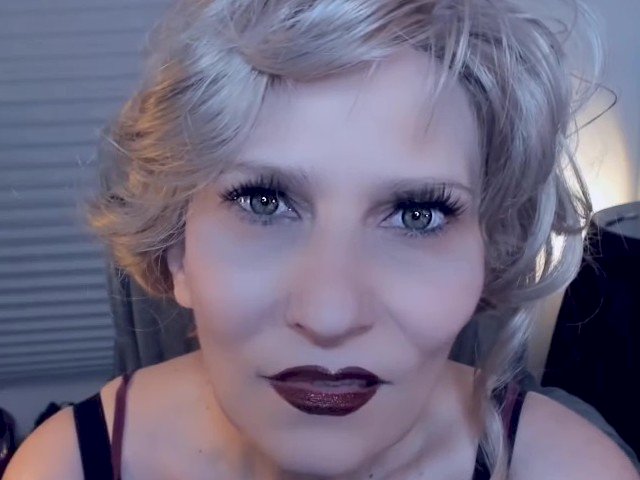 MsChadford's profile - Image n°0
