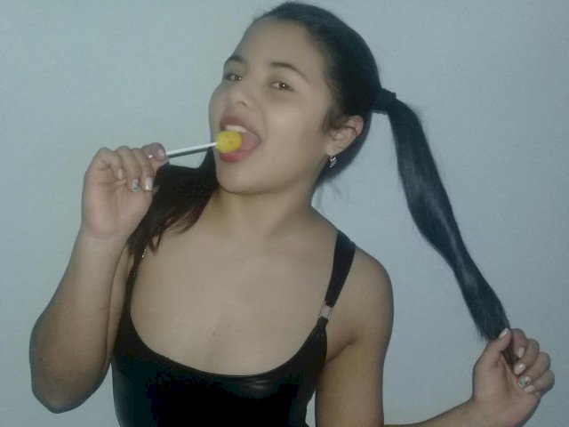MiaTiny's profile - Image n°0