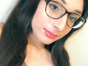 Live Sex MyraManson