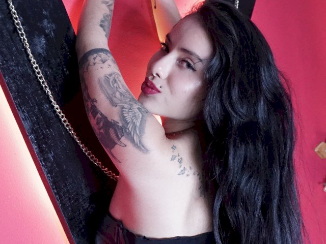 MinaSlut's profile - Image n°4