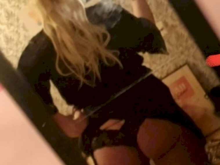 MilfNxtdoor's profile - Image n°0