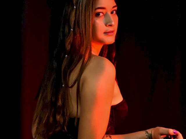 Profil de MiaFranco - Photo n°2