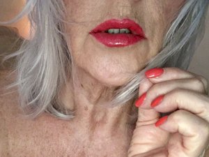 Live Sex MatureBlonde