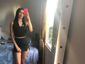 Live Sex Miacollins