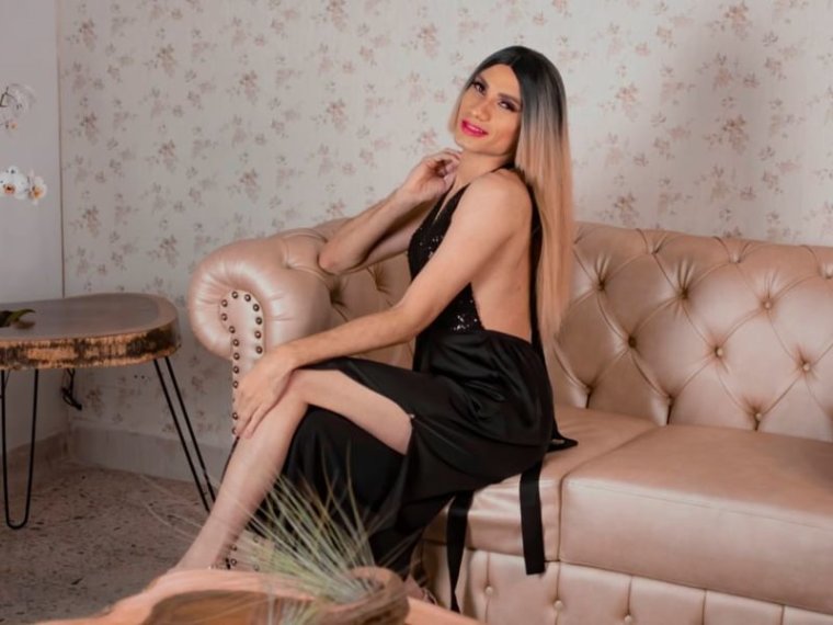 MadisonCollins's profile - Image n°0