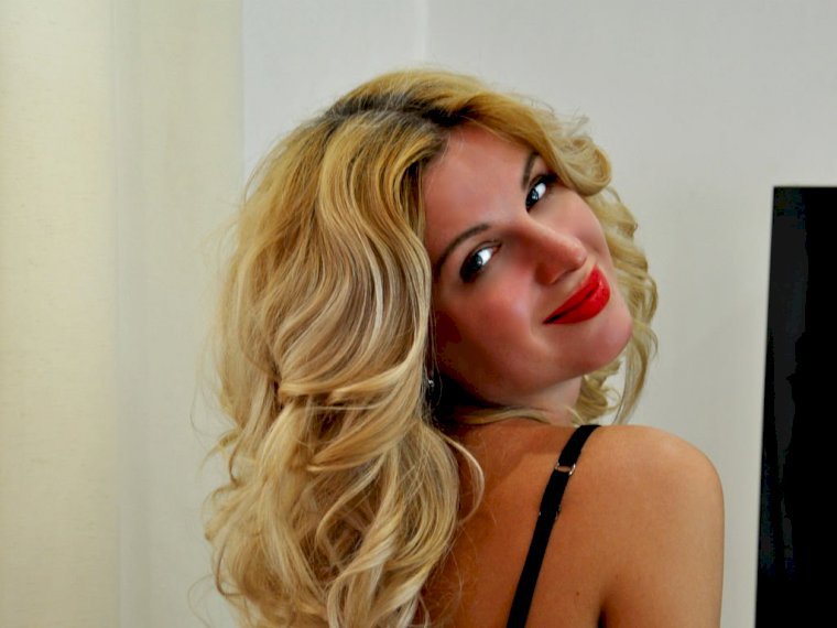 MalloryFlores's profile - Image n°0