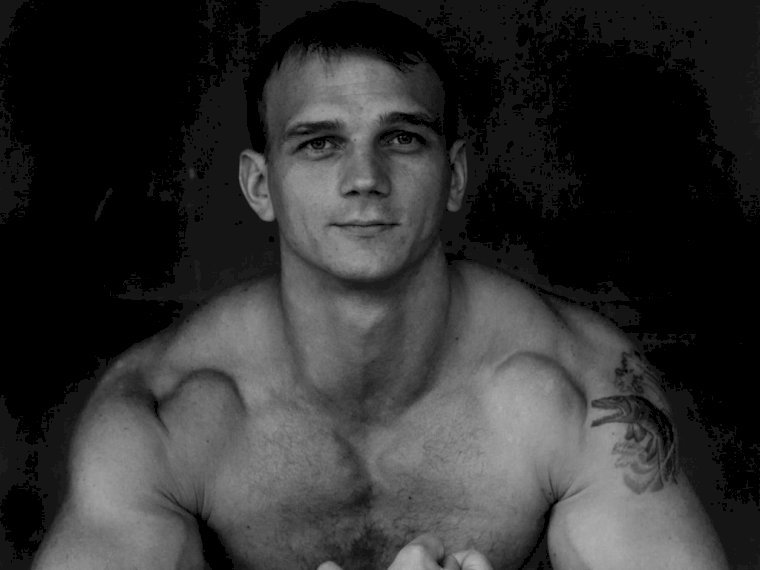 ManStrong's profile - Image n°1