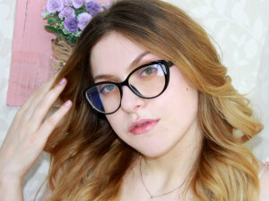 MartinaSuzie's Sexcam