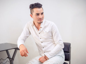 Live Sex MateoRuiz