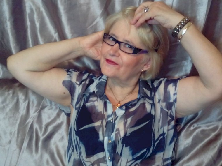Profil de MatureLady69 - Photo n°0