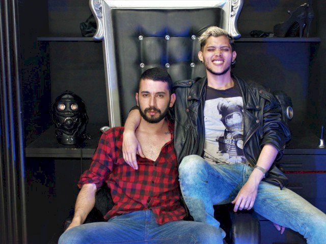 MaxandAaronx's profile - Image n°1