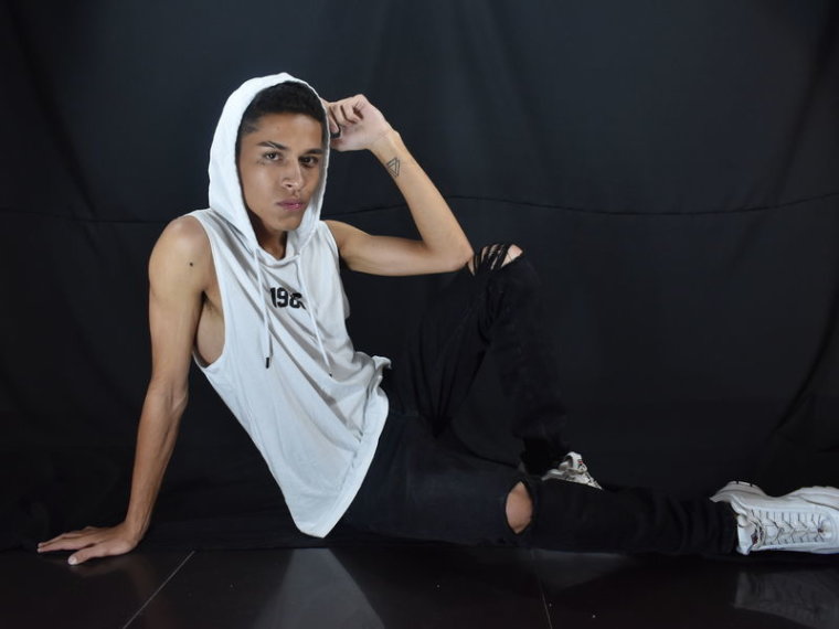 Profil de MaxiJames - Photo n°0