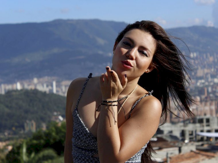 MayaRossee's profile - Image n°1