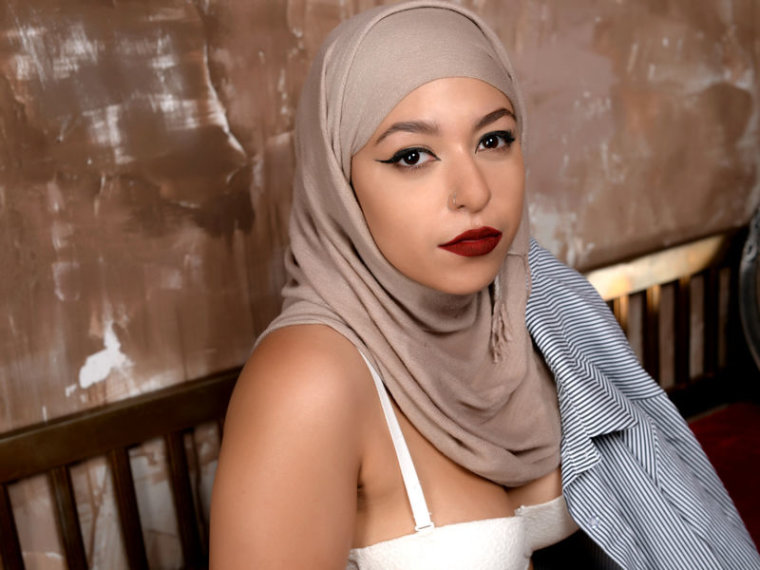 MayraMuslim's profile - Image n°0