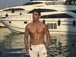 Mediterrano27's Sexcam