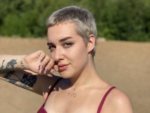MeganJoys's Sexcam