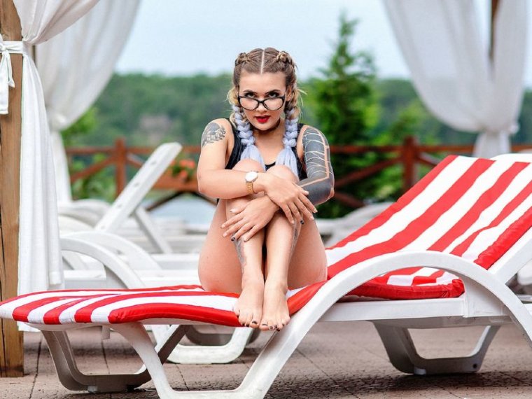 MelissaViolet's profile - Image n°0