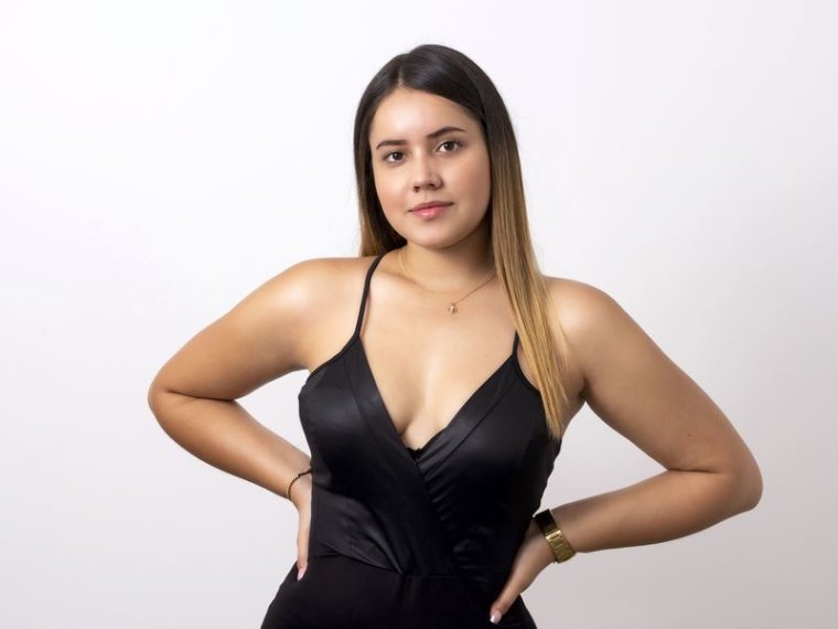 MiaCora's profile - Image n°0