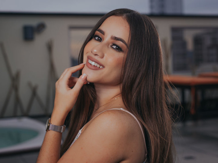 MiaCortez's profile - Image n°0