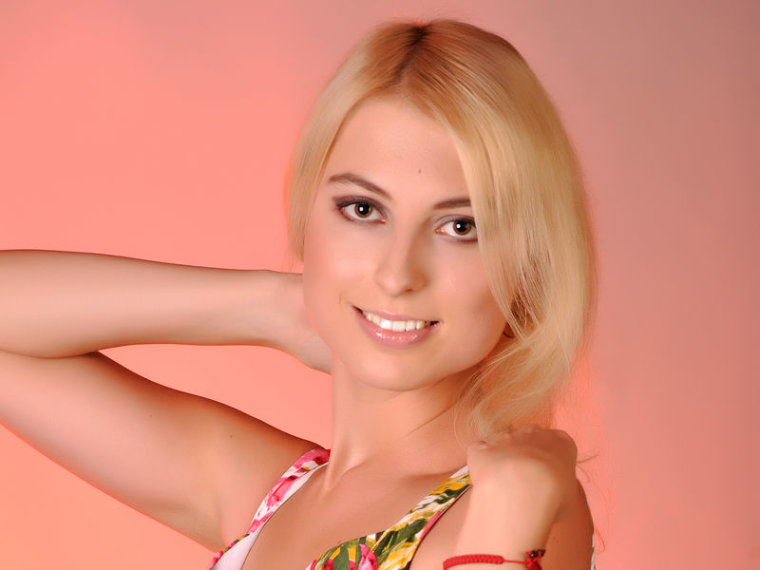 Profil de MiaEstrellas - Photo n°8