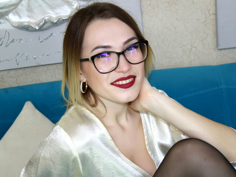 MiaFerrow's profile - Image n°0