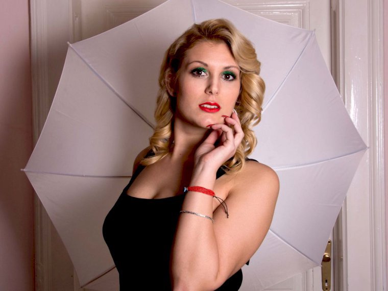 Profil de MiaMiamor - Photo n°0
