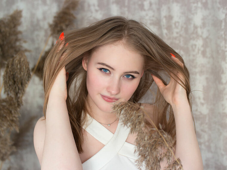 MiaStill's profile - Image n°0